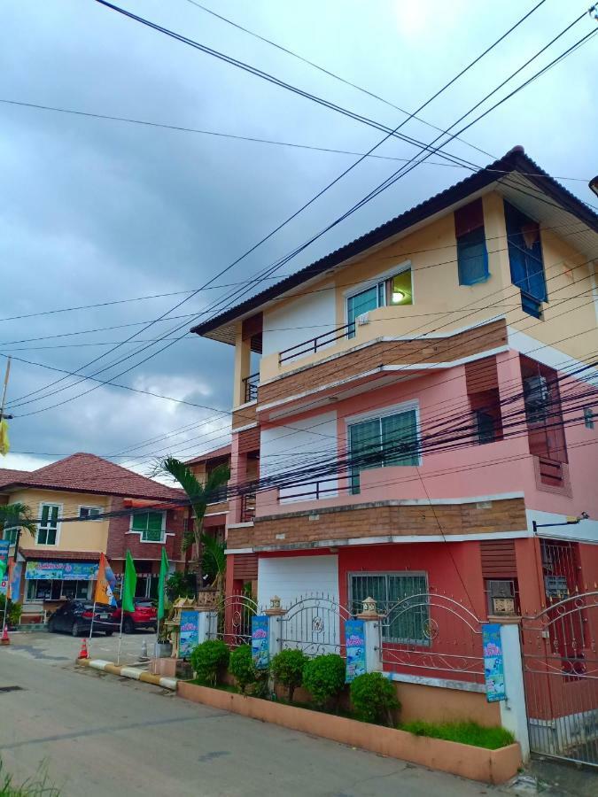 The Beehive Place Pakchong Luaran gambar